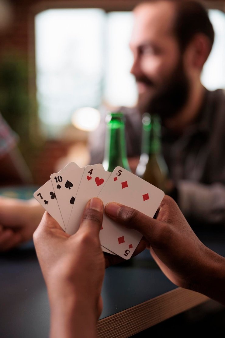 Permainan Caribbean Stud Poker dengan dealer profesional di ffkipas