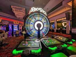 Studio live-dealer Evolution Gaming dengan dealer profesional di ffkipas